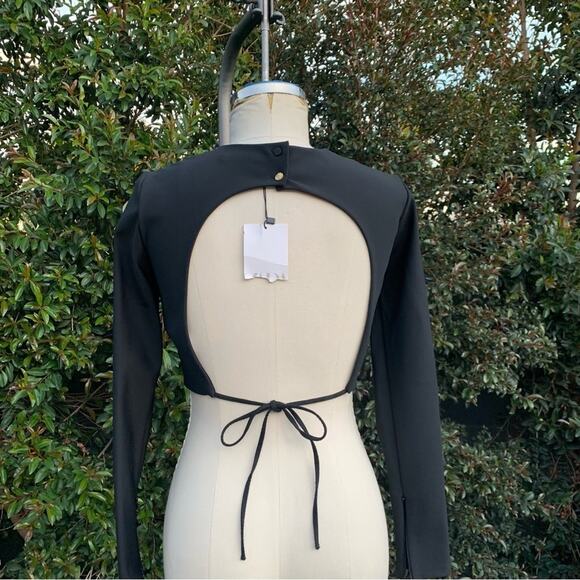New with tags Zara Long Sleeve Scallop Open Back Crop Top Women’s Medium - Picture 2 of 8